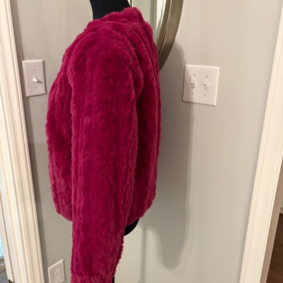 Endless Rose Fuchsia Faux Fur Coat/Jacket with Gold Buttons NWOT (XS) - Picture 6 of 11
